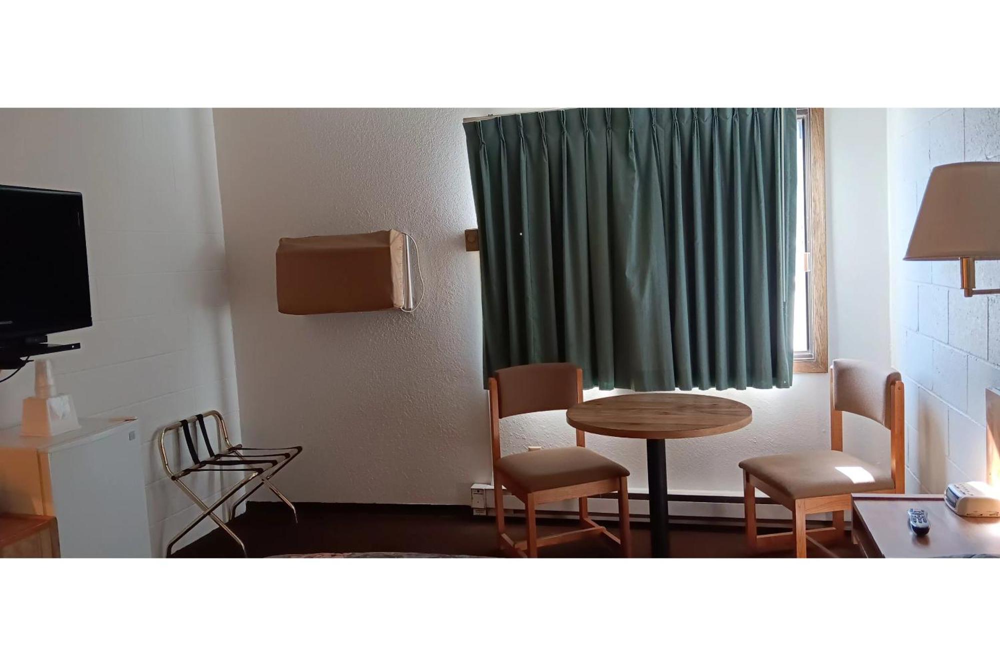 Scotwood Motel By Oyo Washburn Nd Dış mekan fotoğraf